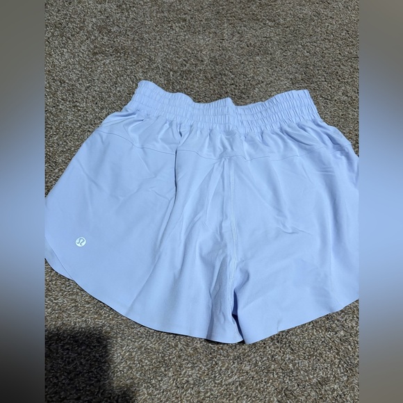 Serene Blue Lululemon Shake It Out High Rise Shorts 2.5” NWT Athletic Shorts - Picture 8 of 10